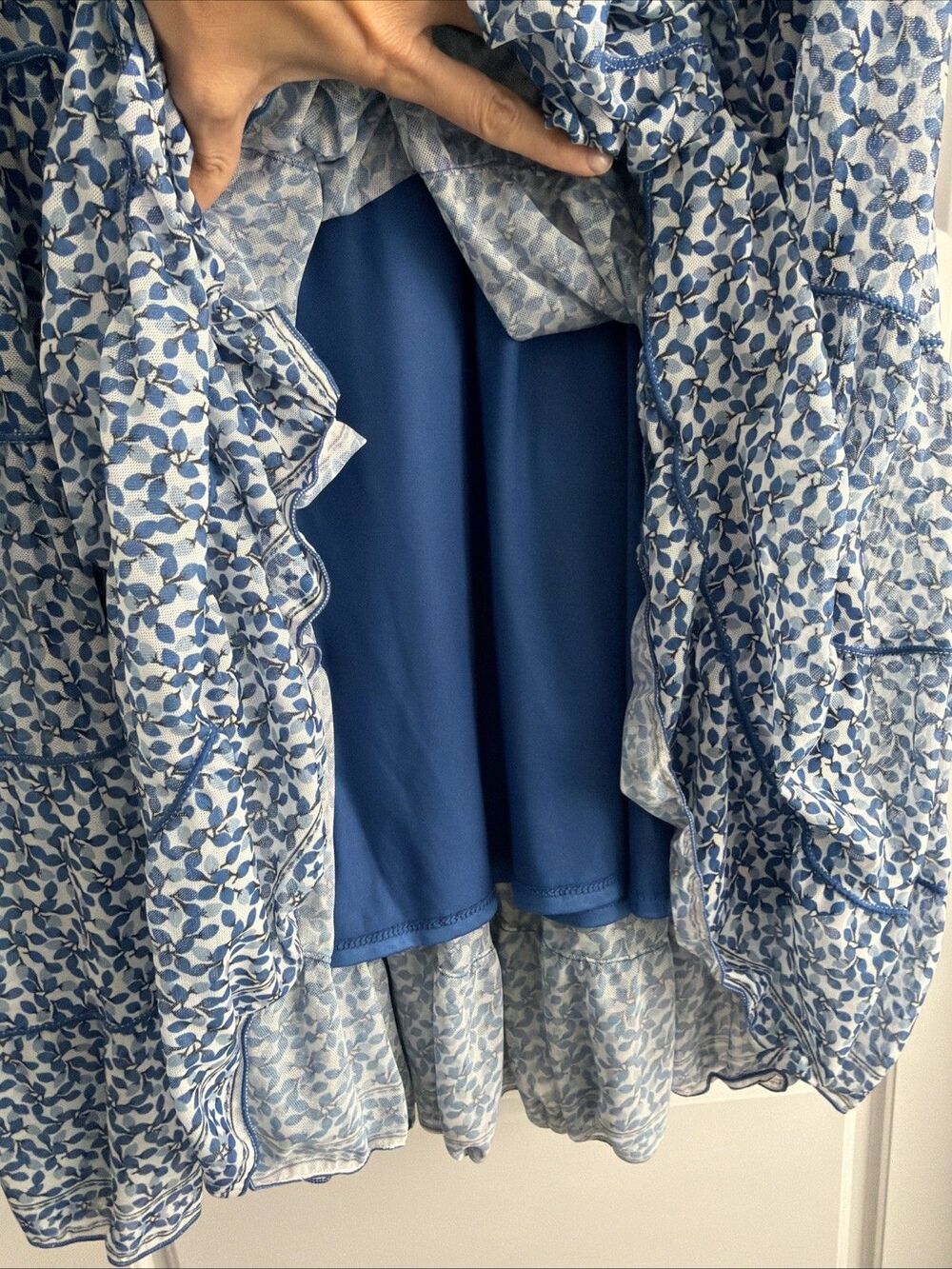 Max Studio Blue Tiered V-Neck Midi Dress Medium Ruffles Boho Romantic Whimsical - Picture 4 of 6